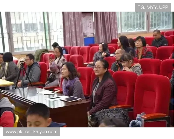 专家提醒：少年组宜采用略轻球拍与适中张力